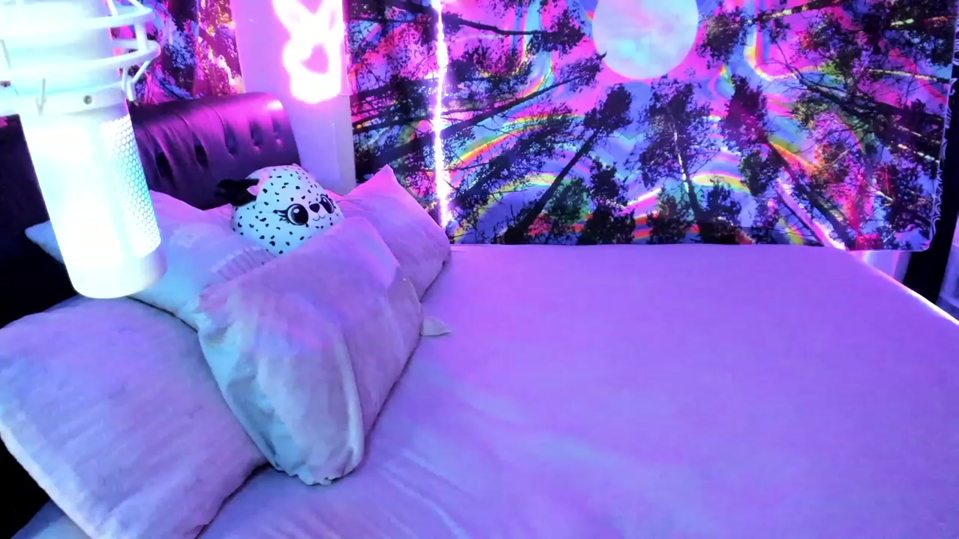 Gallery image thumbnail from Xo_belle's myfreecams stream on, 09/13/2023, 09:07 image 6 of 20