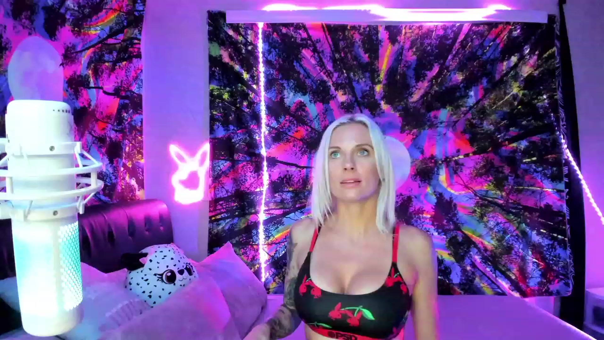 Gallery image thumbnail from Xo_belle's myfreecams stream on, 09/13/2023, 09:07 image 12 of 20