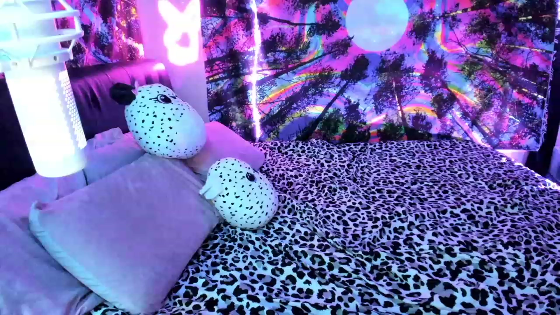 Gallery image thumbnail from Xo_belle's myfreecams stream on, 09/16/2023, 05:51 image 12 of 20