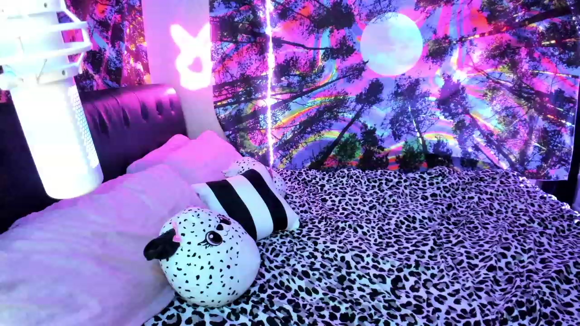 Gallery image thumbnail from Xo_belle's myfreecams stream on, 09/20/2023, 02:53 image 19 of 20