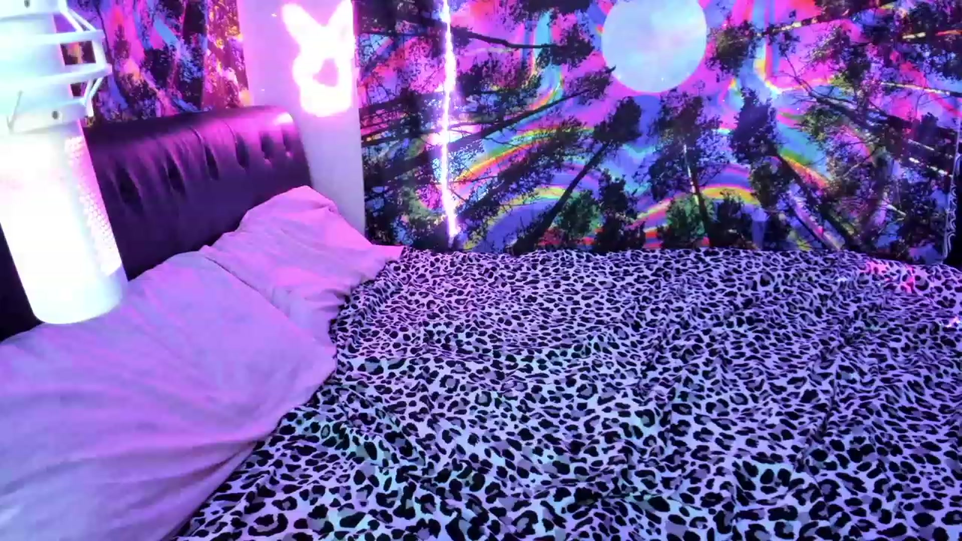 Gallery image thumbnail from Xo_belle's myfreecams stream on, 09/23/2023, 01:39 image 20 of 20