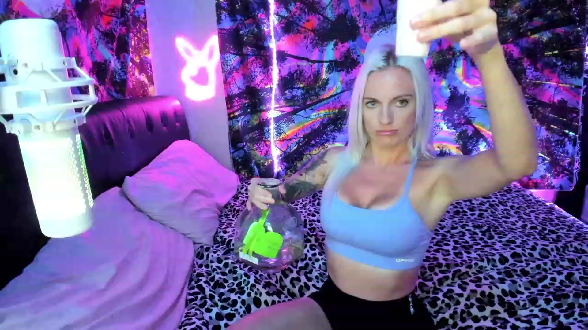 Gallery image thumbnail from Xo_belle's myfreecams stream on, 09/24/2023, 05:23 image 7 of 20