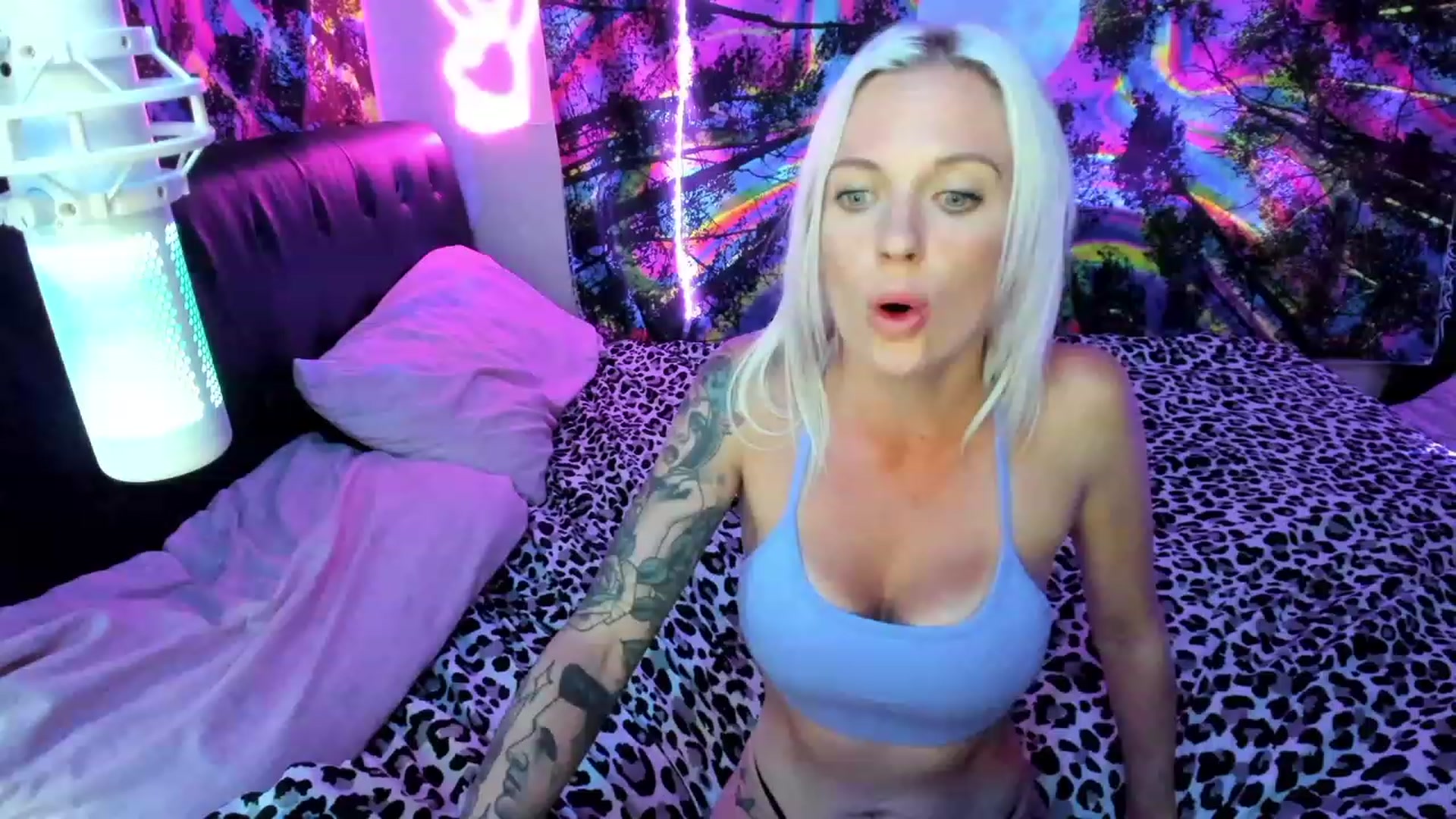 Gallery image thumbnail from Xo_belle's myfreecams stream on, 09/24/2023, 06:33 image 9 of 20