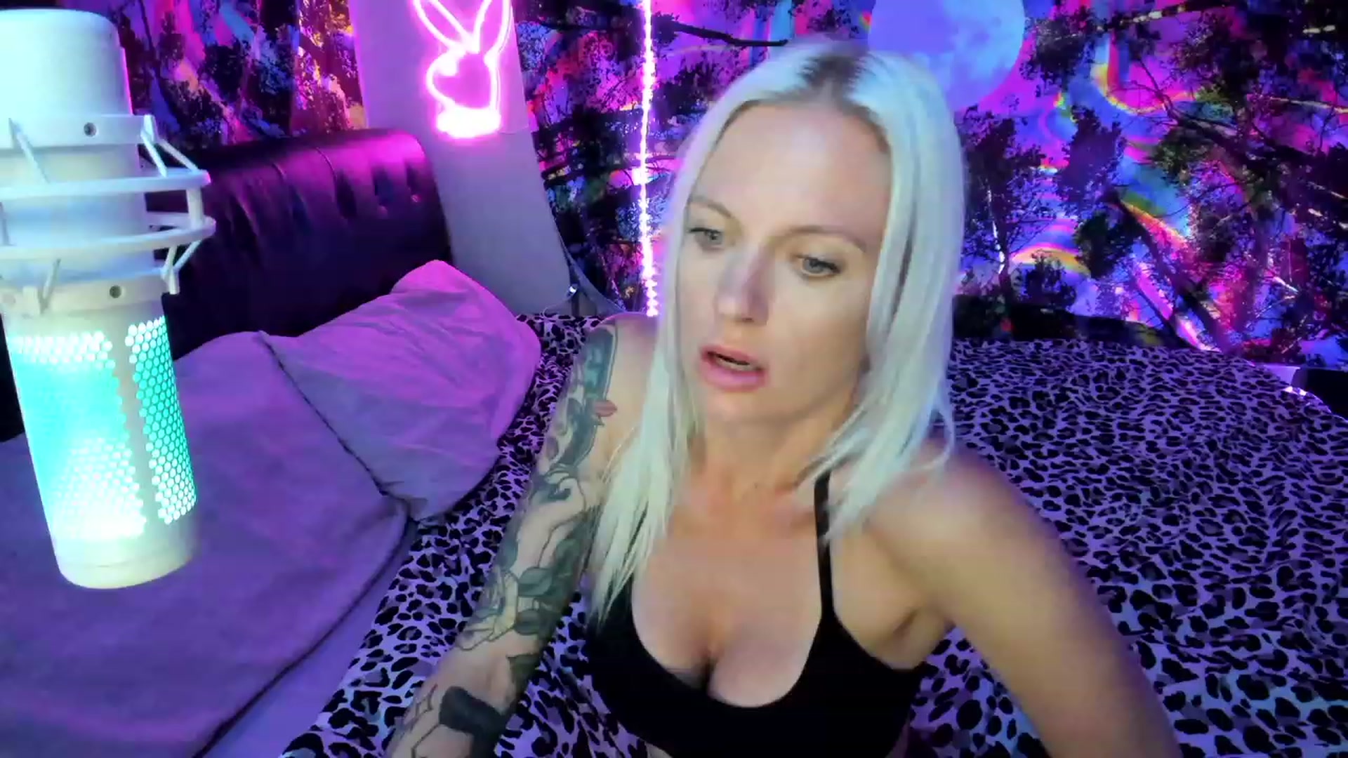 Gallery image thumbnail from Xo_belle's myfreecams stream on, 09/28/2023, 05:54 image 17 of 20