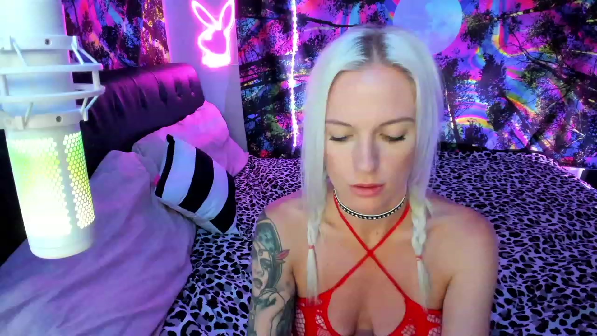 Gallery image thumbnail from Xo_belle's myfreecams stream on, 09/29/2023, 04:01 image 3 of 20