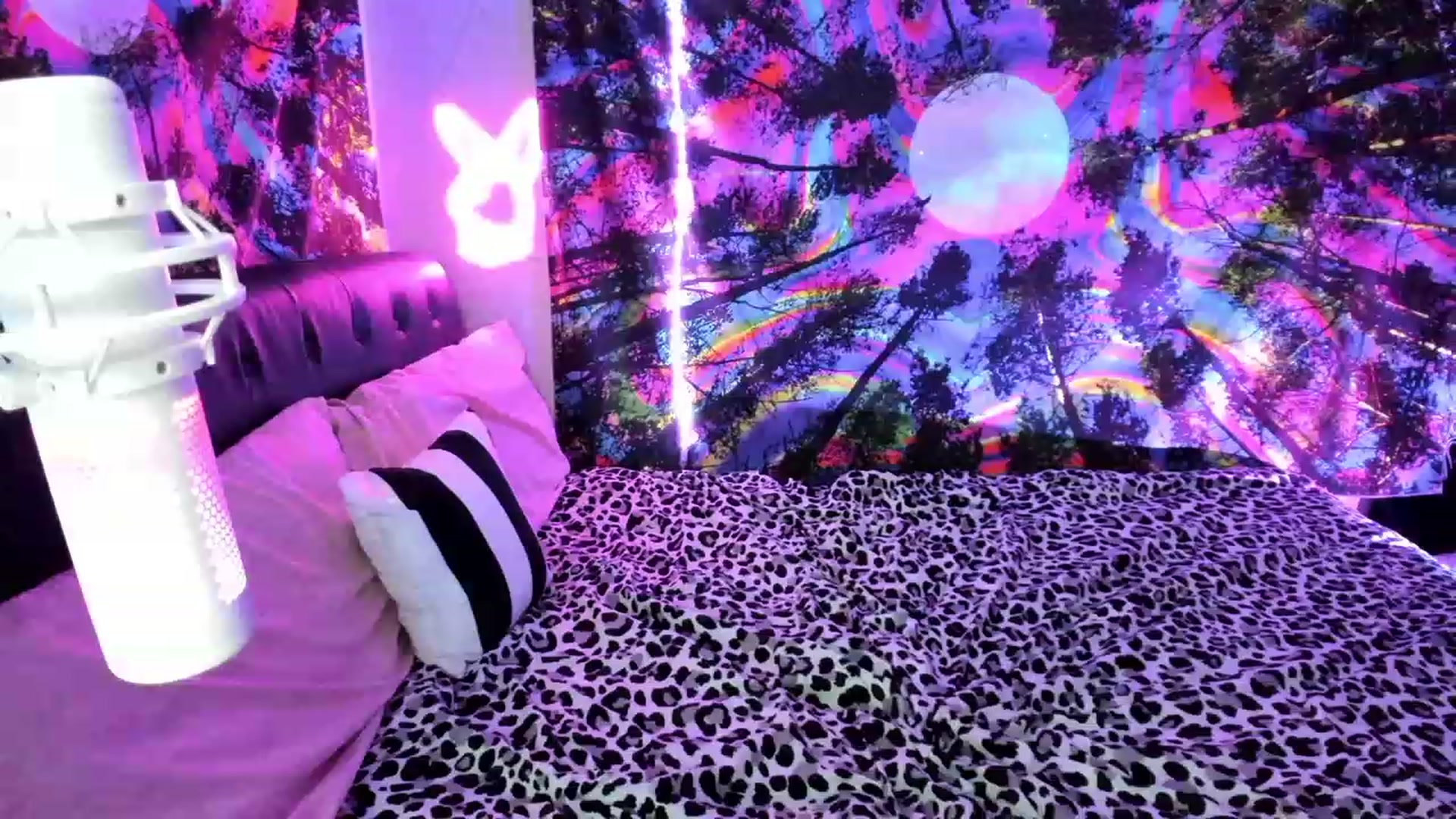 Gallery image thumbnail from Xo_belle's myfreecams stream on, 09/30/2023, 05:54 image 10 of 20