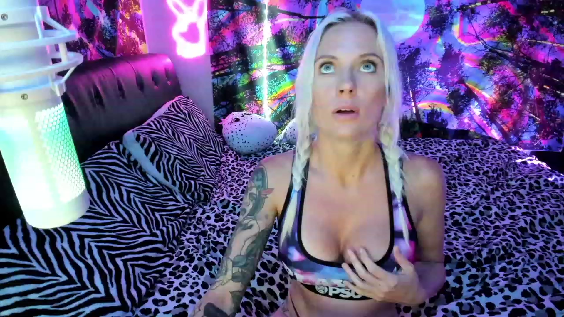 Gallery image thumbnail from Xo_belle's myfreecams stream on, 10/02/2023, 03:29 image 14 of 20
