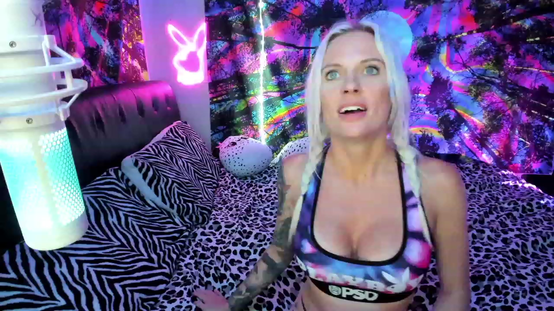 Gallery image thumbnail from Xo_belle's myfreecams stream on, 10/02/2023, 03:29 image 19 of 20
