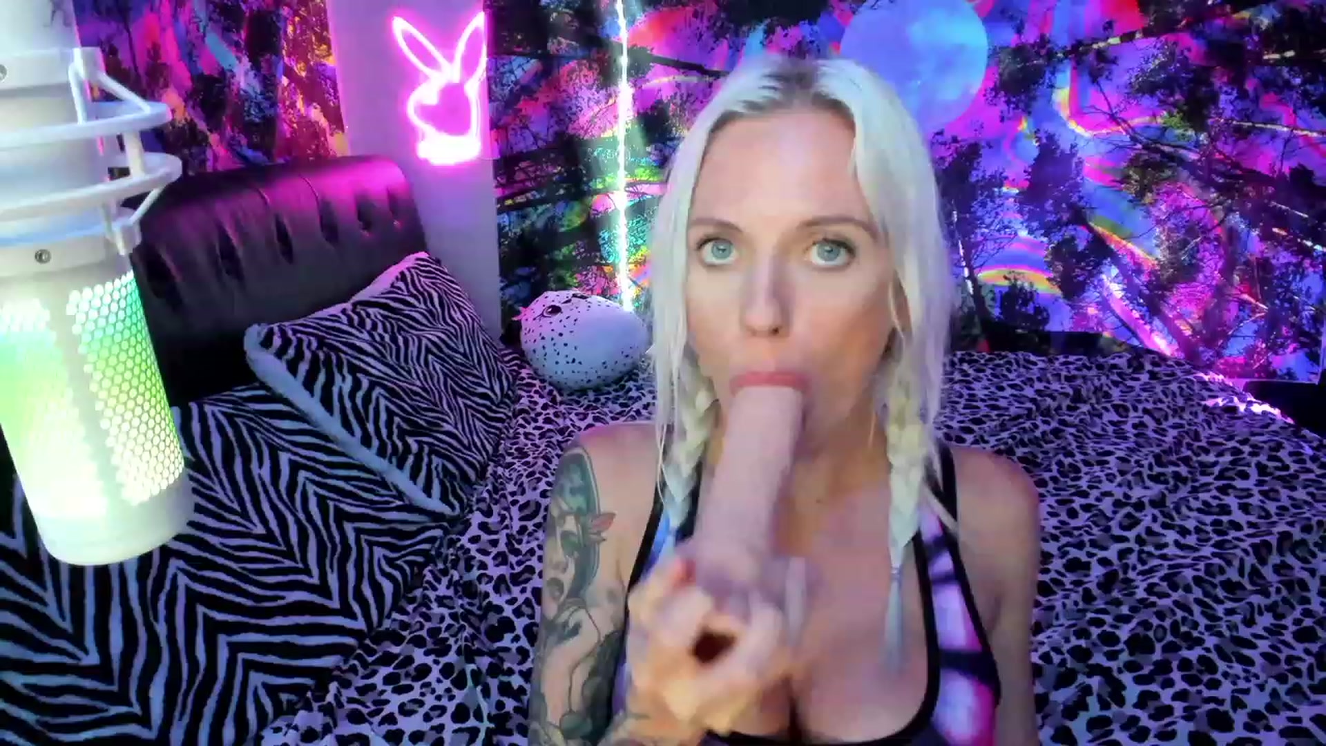 Gallery image thumbnail from Xo_belle's myfreecams stream on, 10/02/2023, 07:27 image 5 of 20