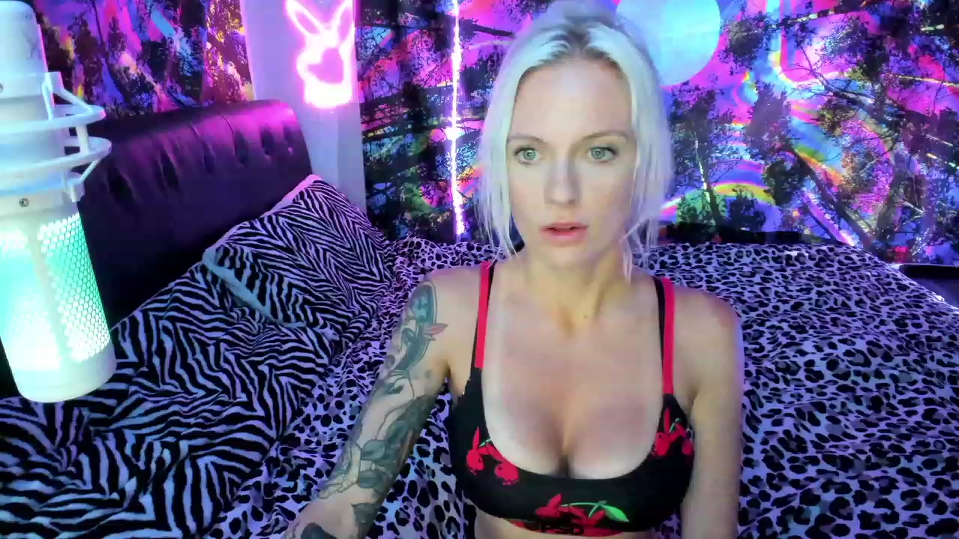 Gallery image thumbnail from Xo_belle's myfreecams stream on, 10/03/2023, 05:59 image 3 of 20