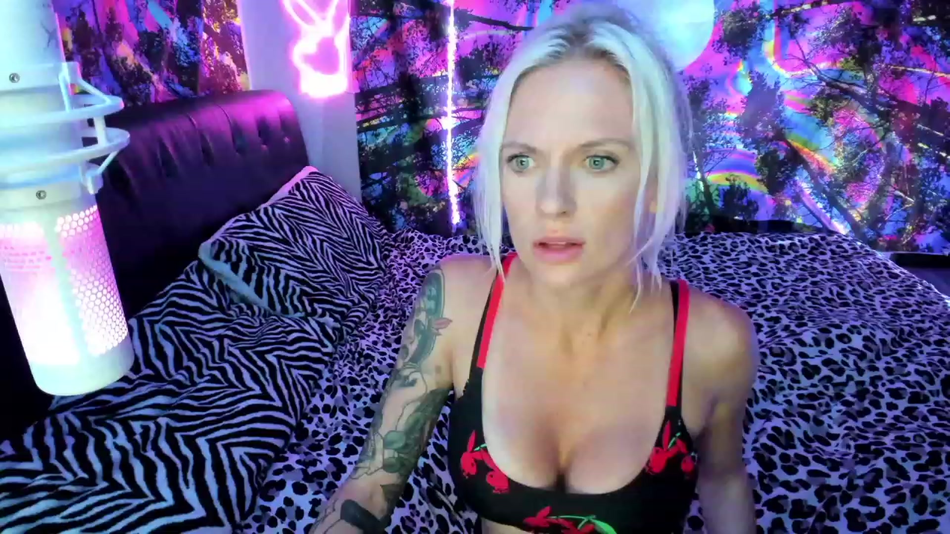 Gallery image thumbnail from Xo_belle's myfreecams stream on, 10/03/2023, 05:59 image 17 of 20