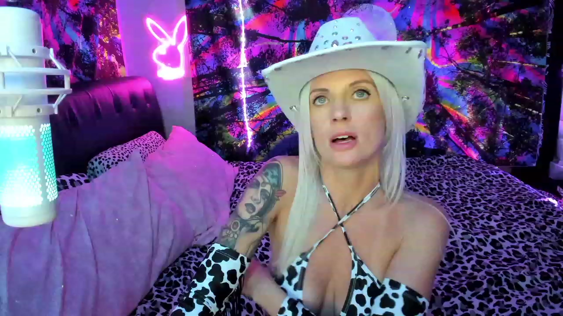 Gallery image thumbnail from Xo_belle's myfreecams stream on, 10/21/2023, 09:19 image 4 of 20