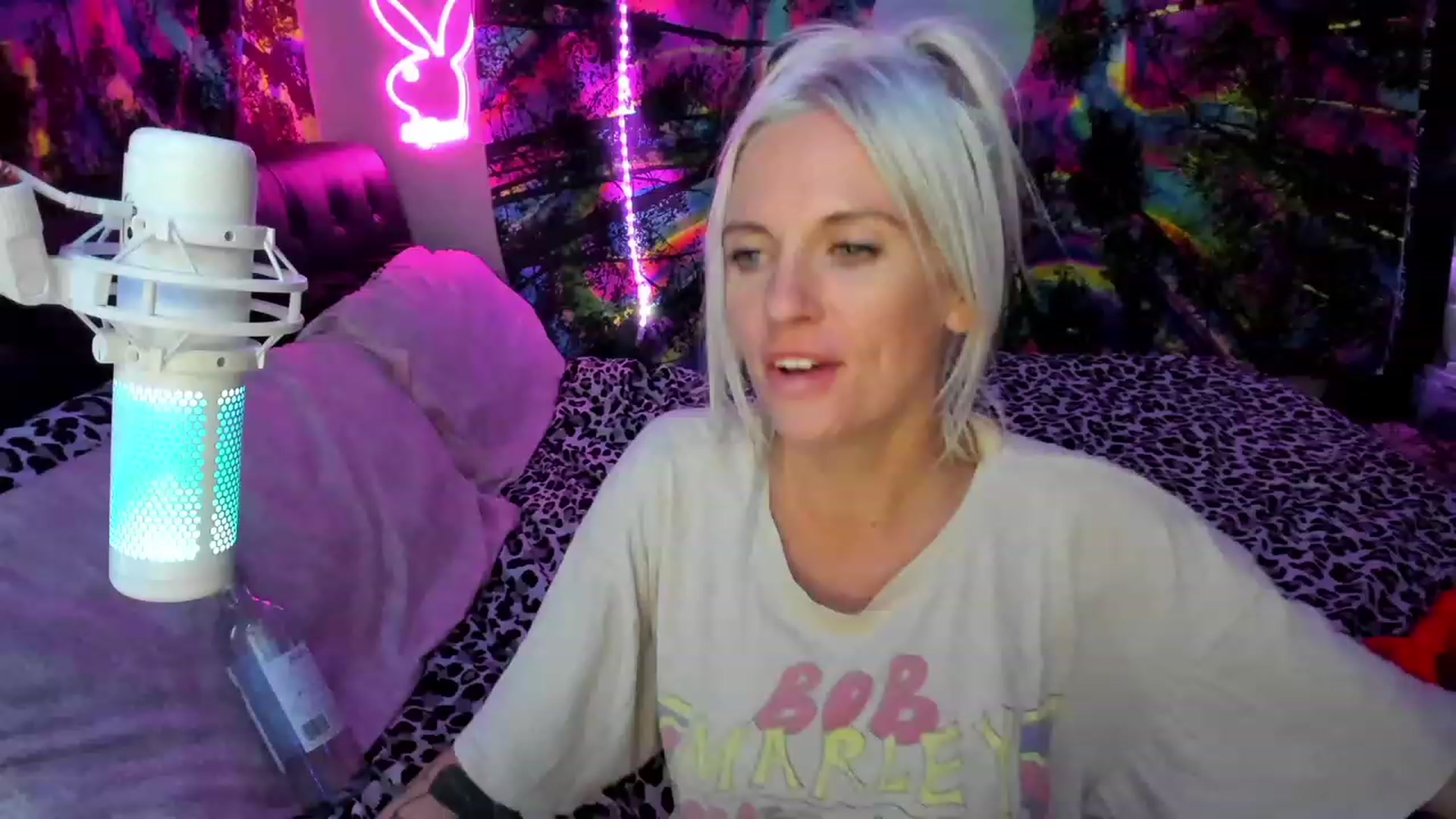 Gallery image thumbnail from Xo_belle's myfreecams stream on, 10/22/2023, 09:58 image 20 of 20