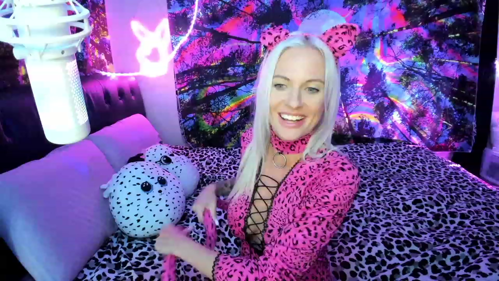 Gallery image thumbnail from Xo_belle's myfreecams stream on, 10/26/2023, 05:32 image 4 of 20