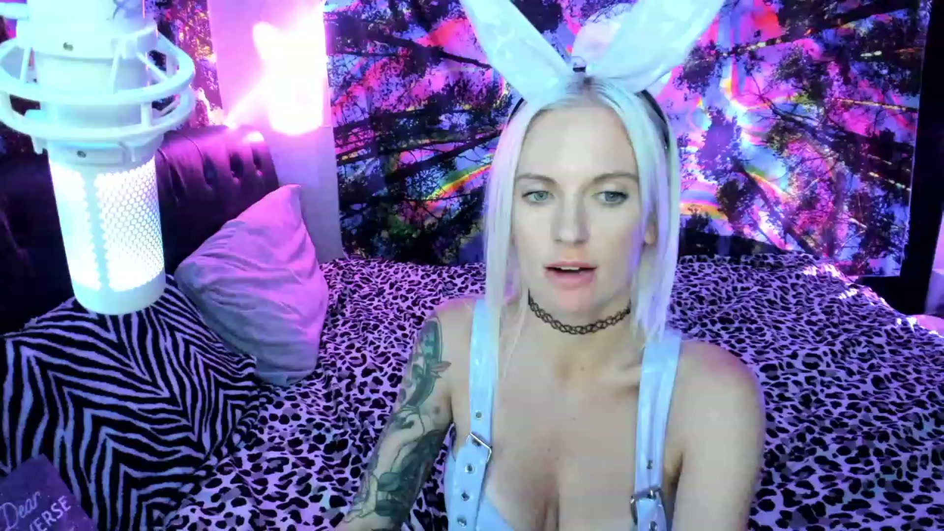 Gallery image thumbnail from Xo_belle's myfreecams stream on, 10/30/2023, 04:36 image 2 of 20
