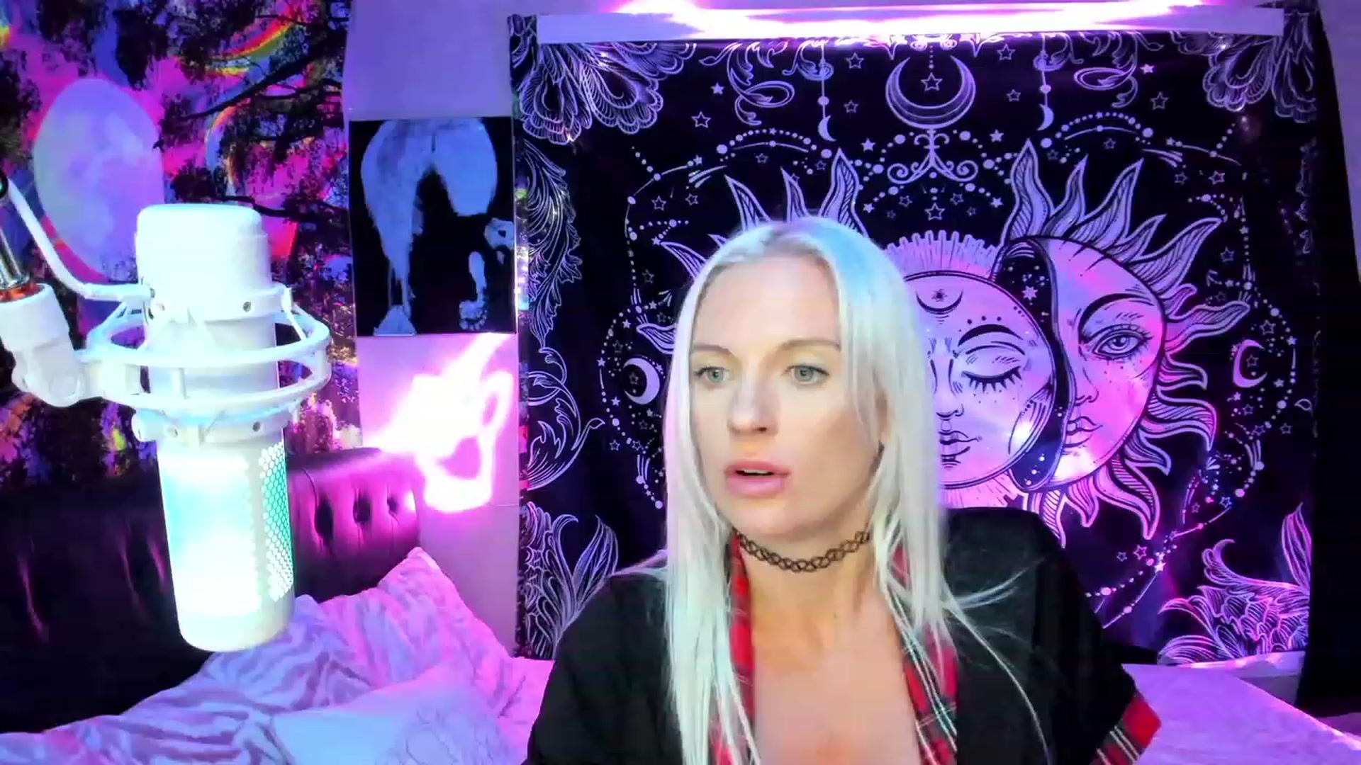 Gallery image thumbnail from Xo_belle's myfreecams stream on, 11/03/2023, 03:06 image 19 of 20