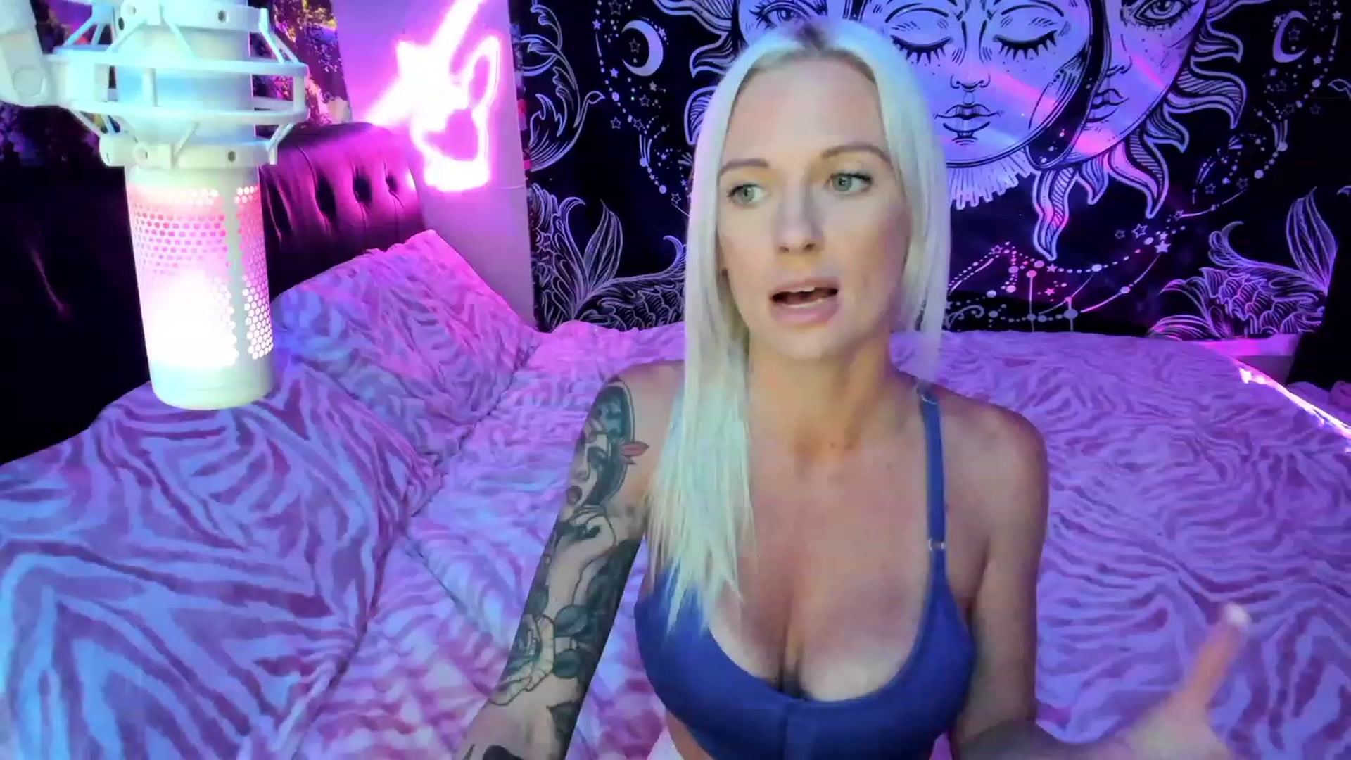 Gallery image thumbnail from Xo_belle's myfreecams stream on, 11/11/2023, 03:41 image 2 of 20