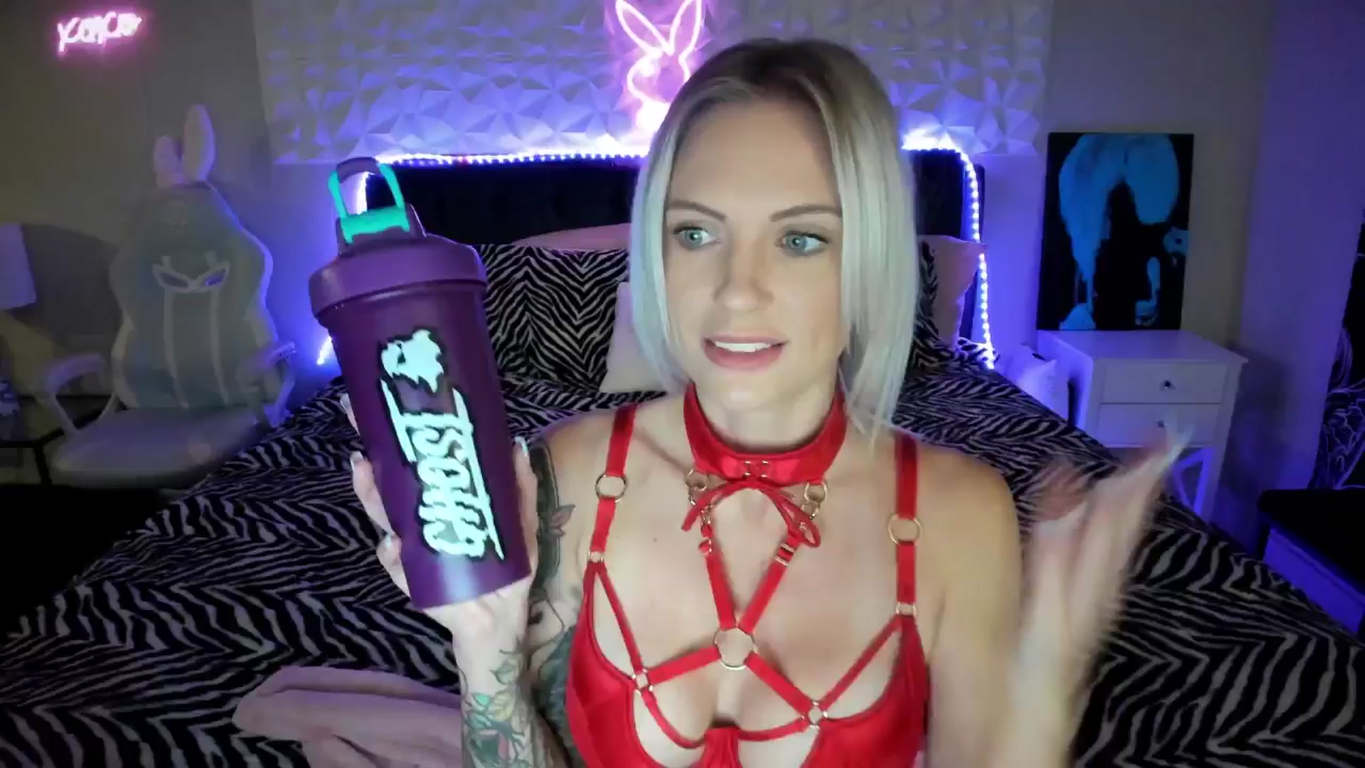 Gallery image thumbnail from Xo_belle's myfreecams stream on, 06/02/2024, 02:16 image 7 of 20