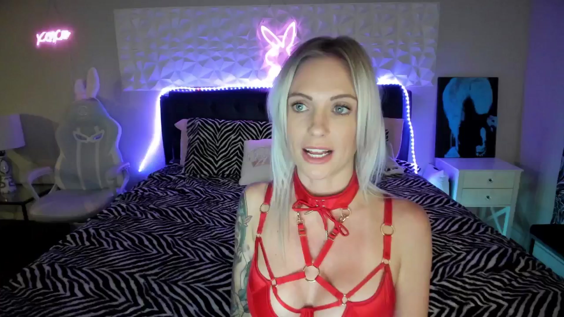 Gallery image thumbnail from Xo_belle's myfreecams stream on, 06/02/2024, 05:53 image 11 of 20