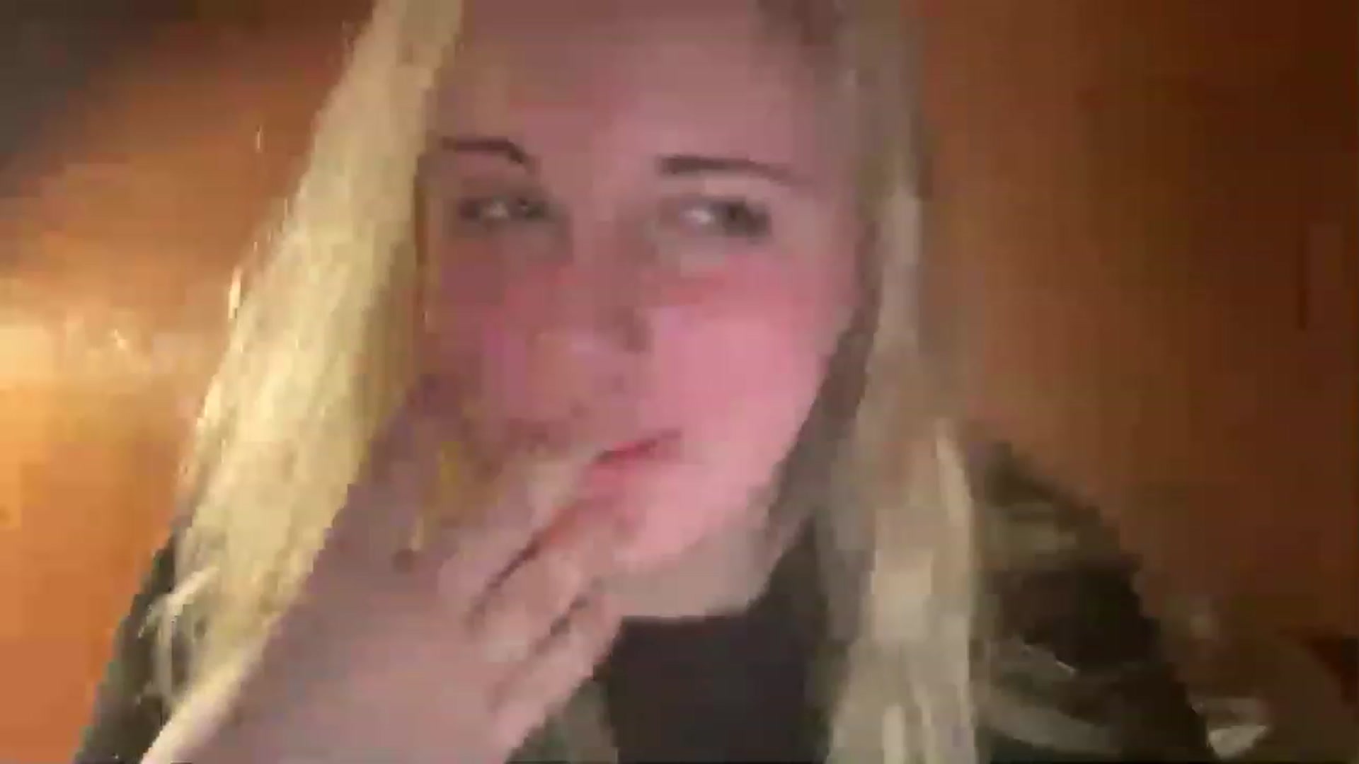 Gallery image thumbnail from Xo_margot_xo's myfreecams stream on, 03/26/2023, 09:26 image 2 of 20