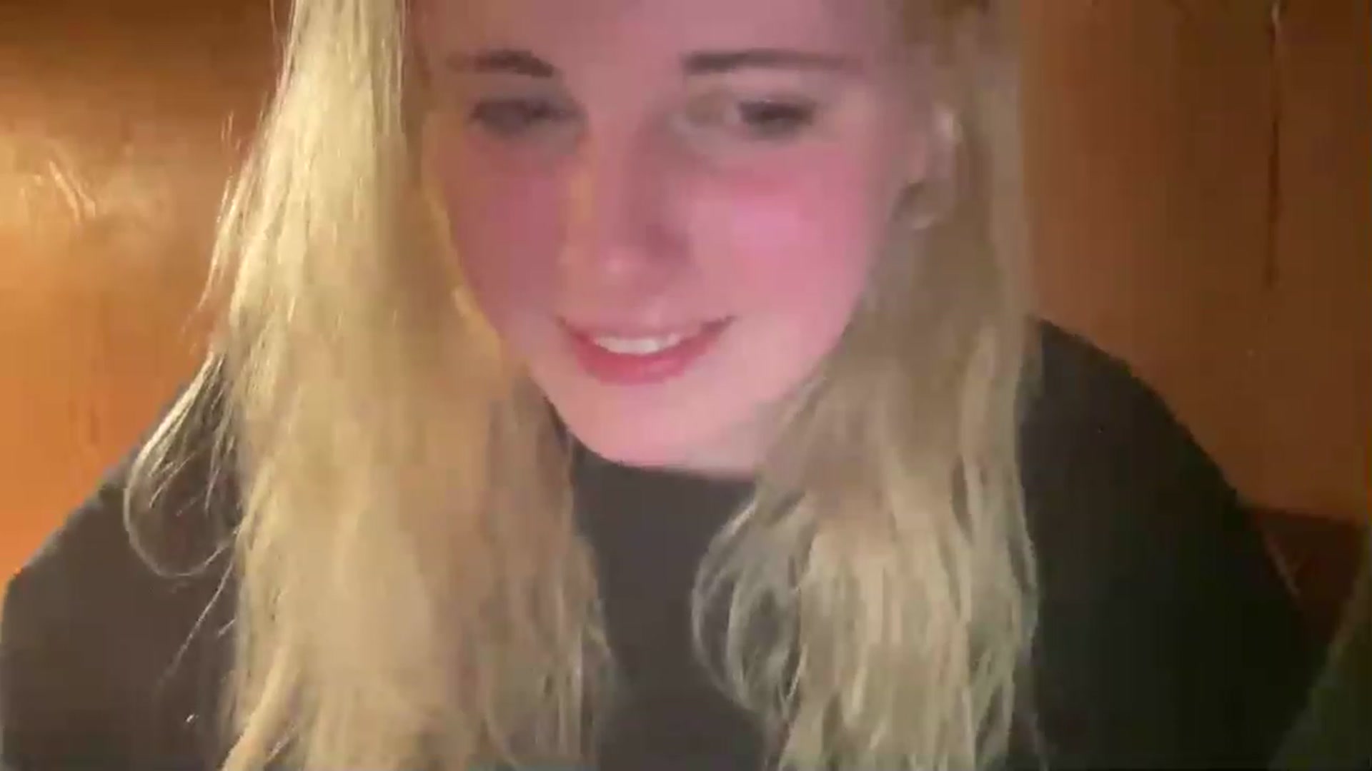 Gallery image thumbnail from Xo_margot_xo's myfreecams stream on, 03/26/2023, 09:26 image 10 of 20