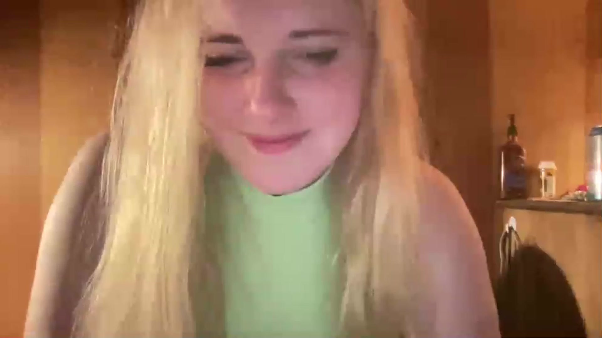 Gallery image thumbnail from Xo_margot_xo's myfreecams stream on, 03/27/2023, 10:12 image 1 of 20