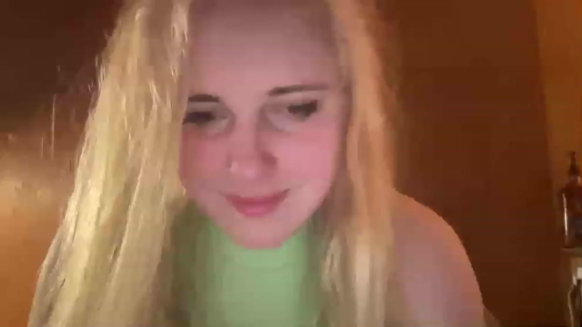 Gallery image thumbnail from Xo_margot_xo's myfreecams stream on, 03/27/2023, 10:12 image 8 of 20