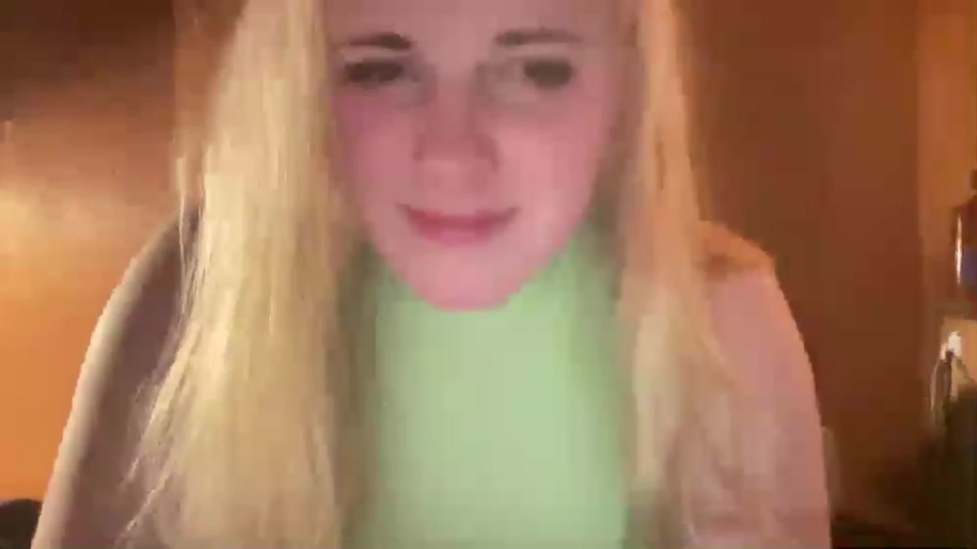Gallery image thumbnail from Xo_margot_xo's myfreecams stream on, 03/27/2023, 10:12 image 18 of 20