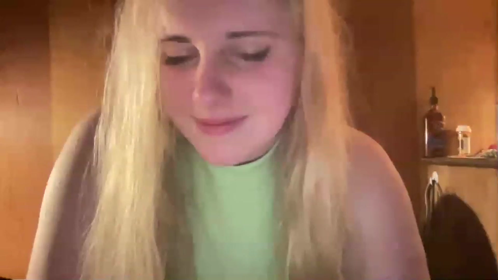 Gallery image thumbnail from Xo_margot_xo's myfreecams stream on, 03/27/2023, 10:12 image 2 of 20