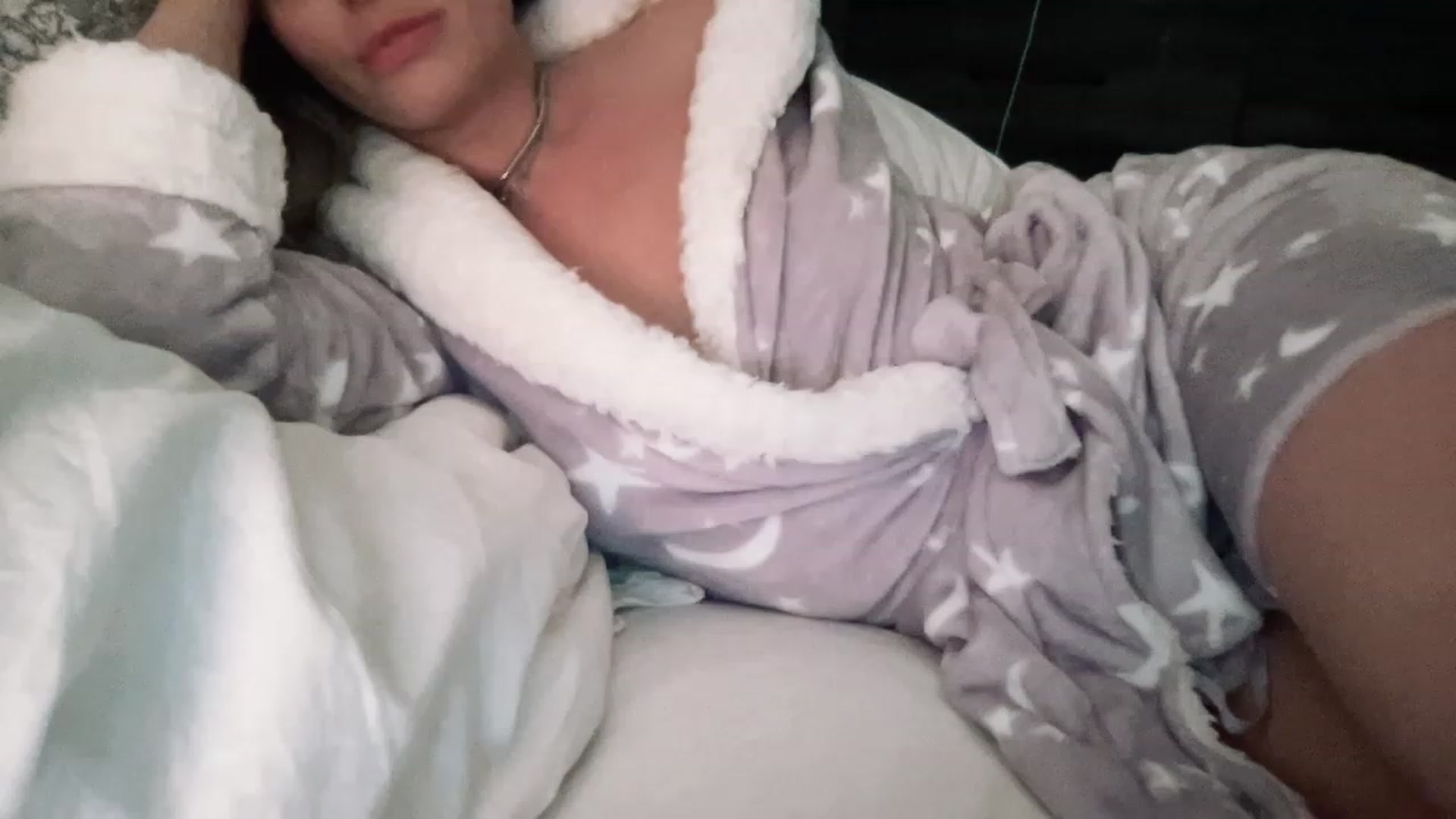 Gallery image thumbnail from Xonakitaxo's myfreecams stream on, 12/09/2022, 11:32 image 18 of 20