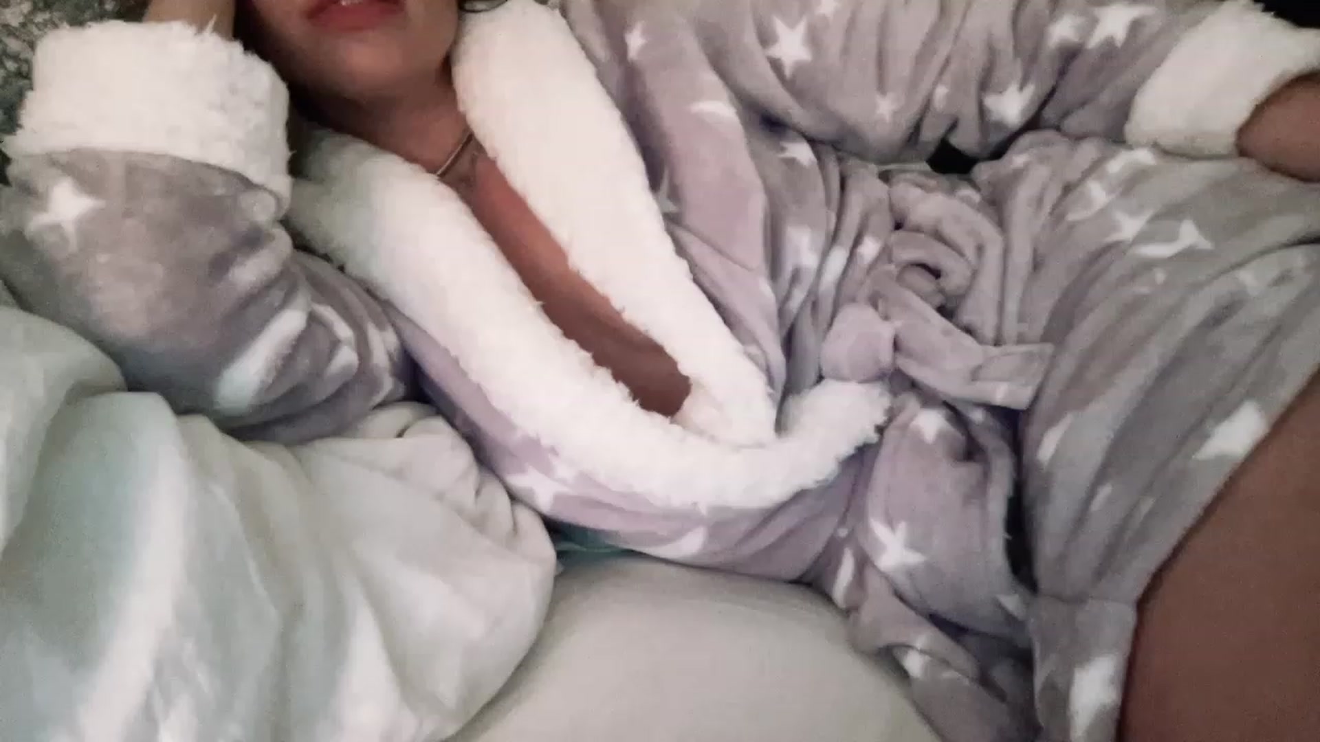Gallery image thumbnail from Xonakitaxo's myfreecams stream on, 12/09/2022, 11:32 image 16 of 20