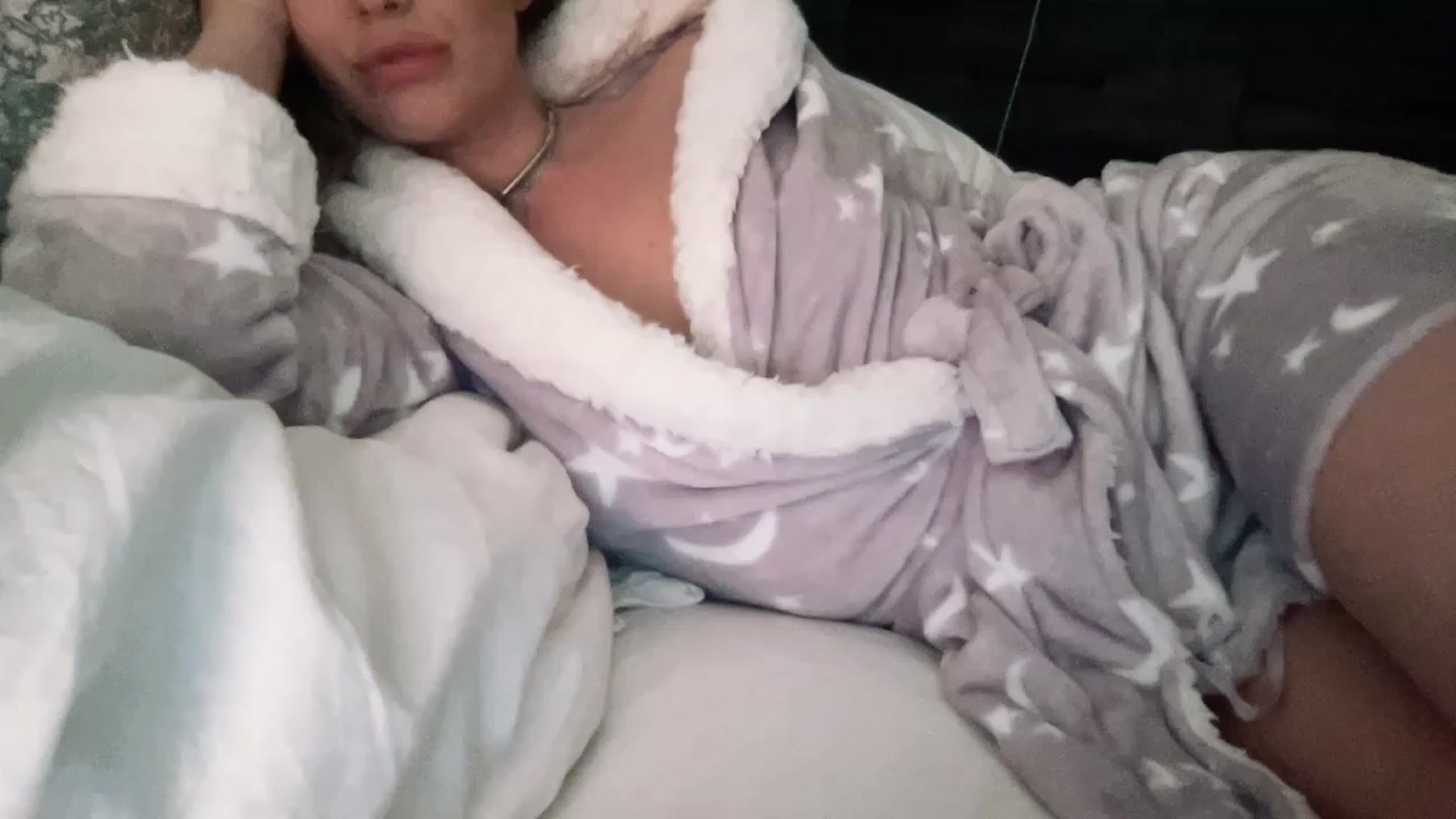Gallery image thumbnail from Xonakitaxo's myfreecams stream on, 12/09/2022, 11:32 image 19 of 20