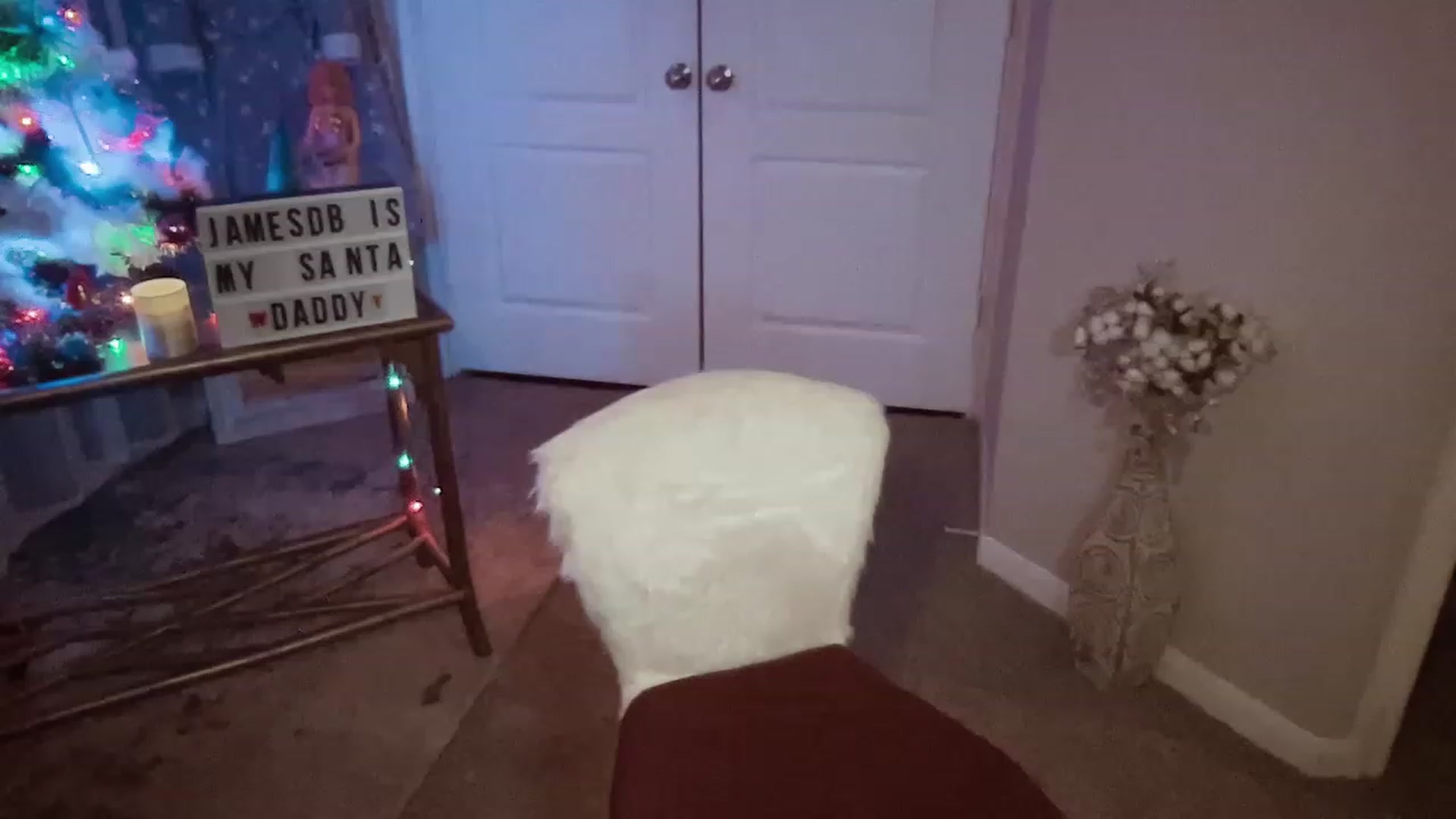 Gallery image thumbnail from Xonakitaxo's myfreecams stream on, 12/23/2022, 06:10 image 10 of 20