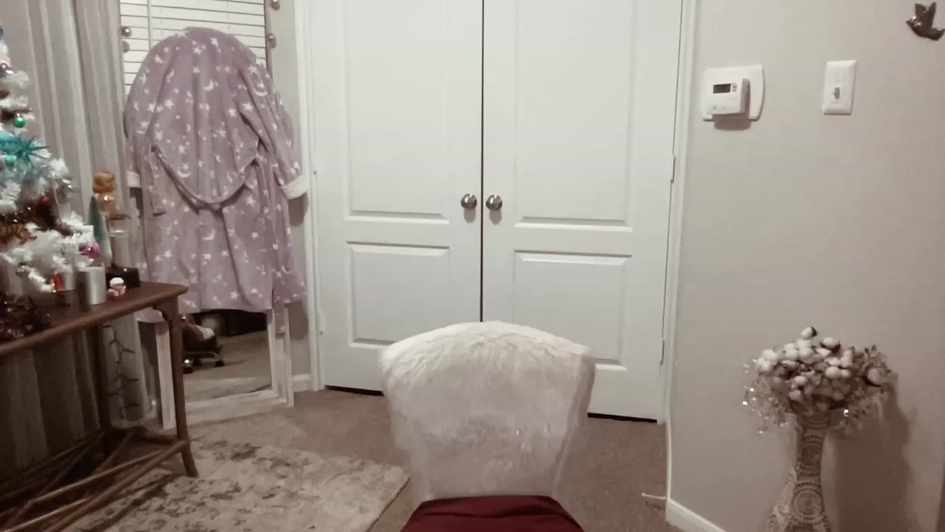 Gallery image thumbnail from Xonakitaxo's myfreecams stream on, 12/29/2022, 08:25 image 5 of 20