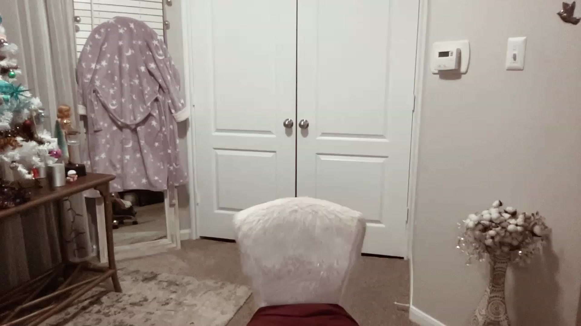 Gallery image thumbnail from Xonakitaxo's myfreecams stream on, 12/29/2022, 08:25 image 4 of 20