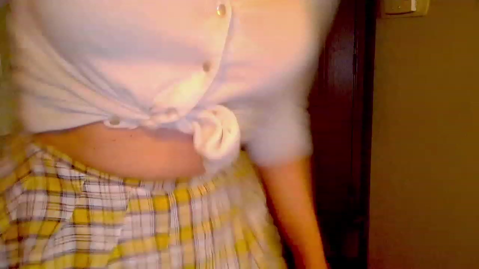 Gallery image thumbnail from Xonakitaxo's myfreecams stream on, 02/05/2023, 05:53 image 15 of 20