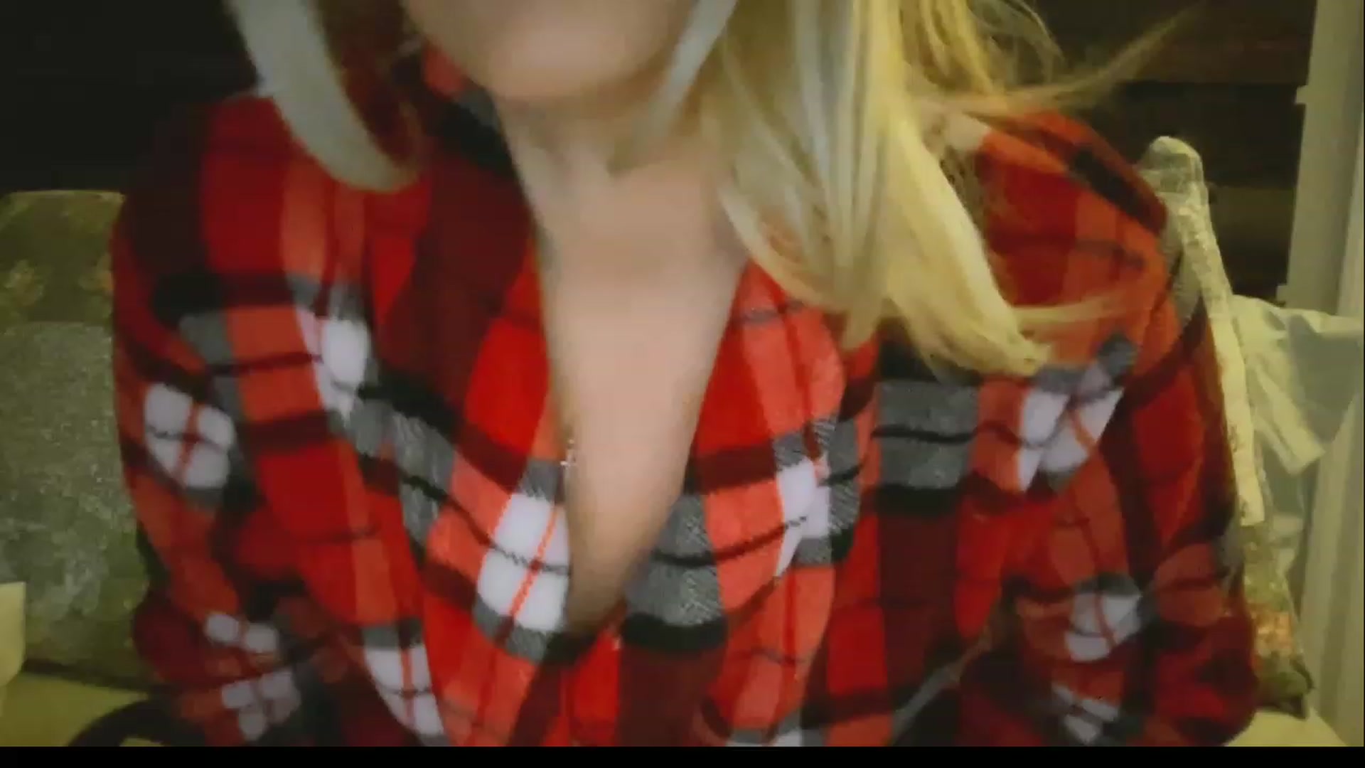 Gallery image thumbnail from Xonakitaxo's myfreecams stream on, 03/10/2023, 12:22 image 1 of 20