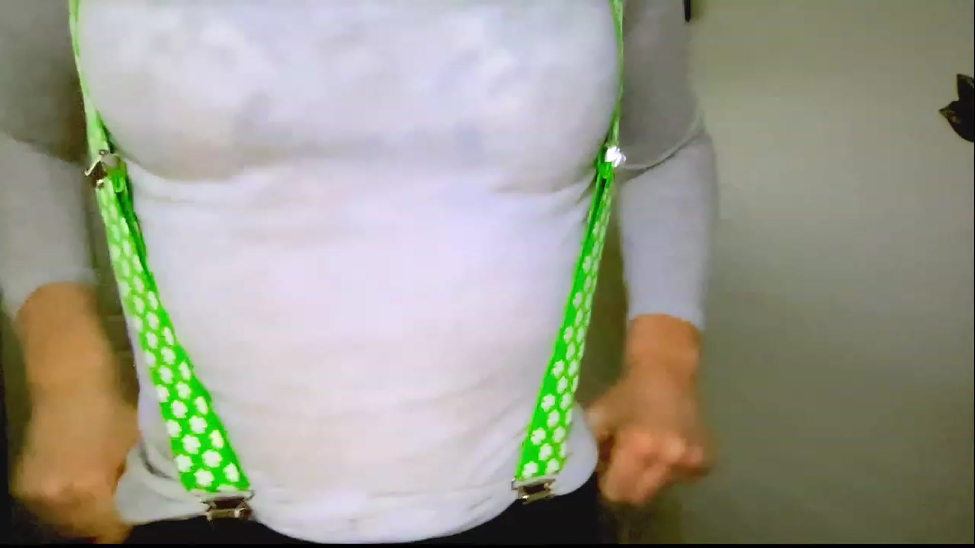 Gallery image thumbnail from Xonakitaxo's myfreecams stream on, 03/17/2023, 19:16 image 4 of 20