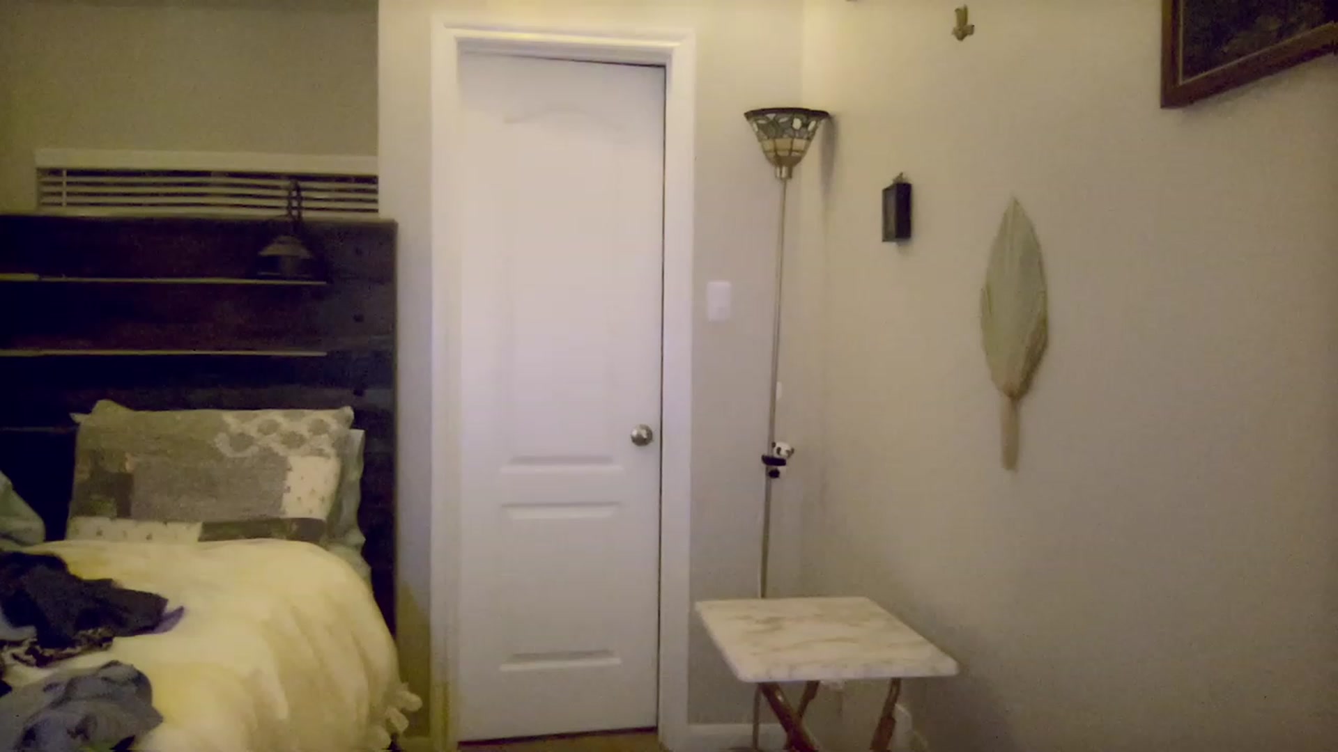 Gallery image thumbnail from Xonakitaxo's myfreecams stream on, 04/10/2023, 05:33 image 7 of 20
