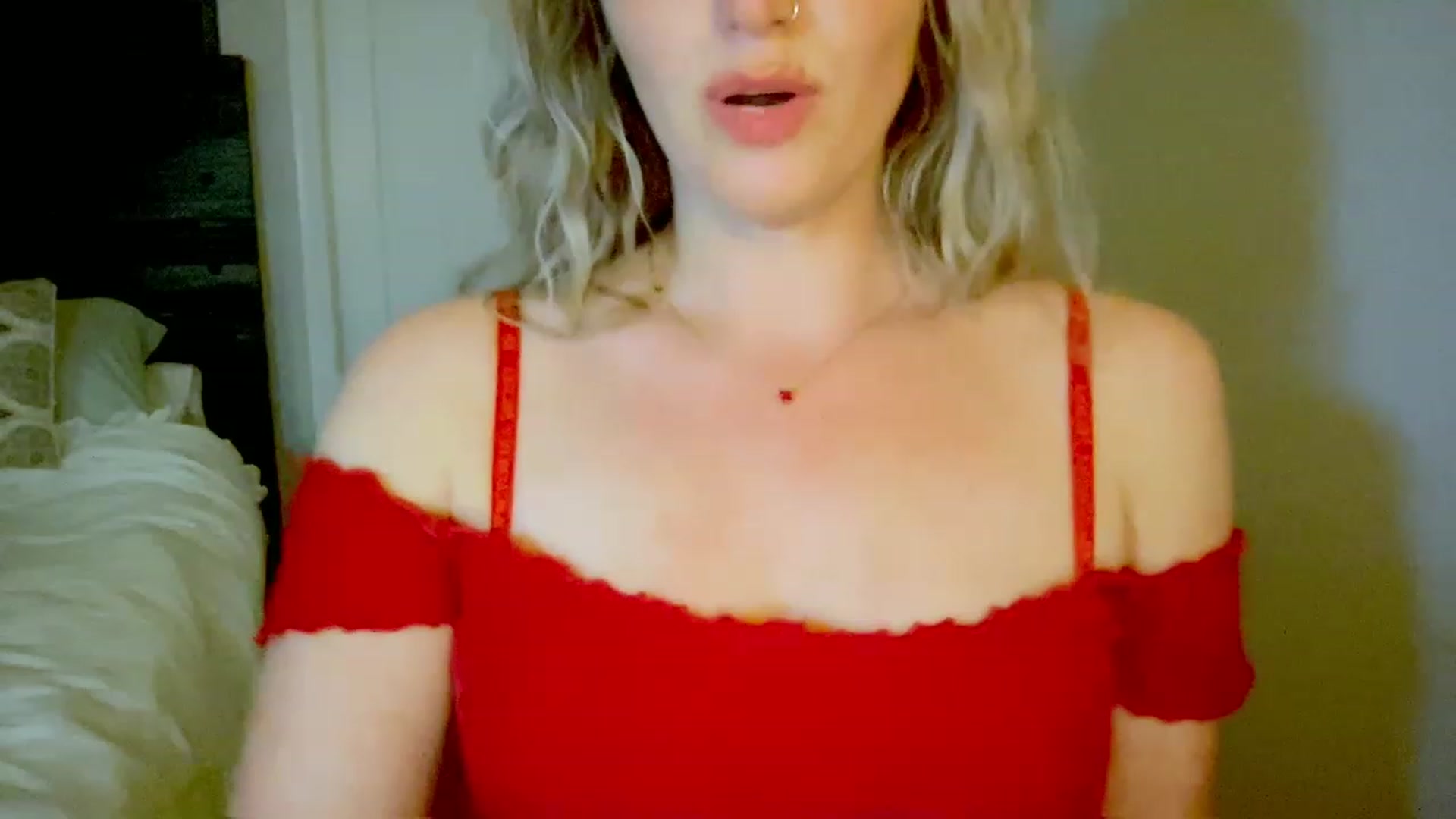 Gallery image thumbnail from Xonakitaxo's myfreecams stream on, 04/30/2023, 05:43 image 20 of 20