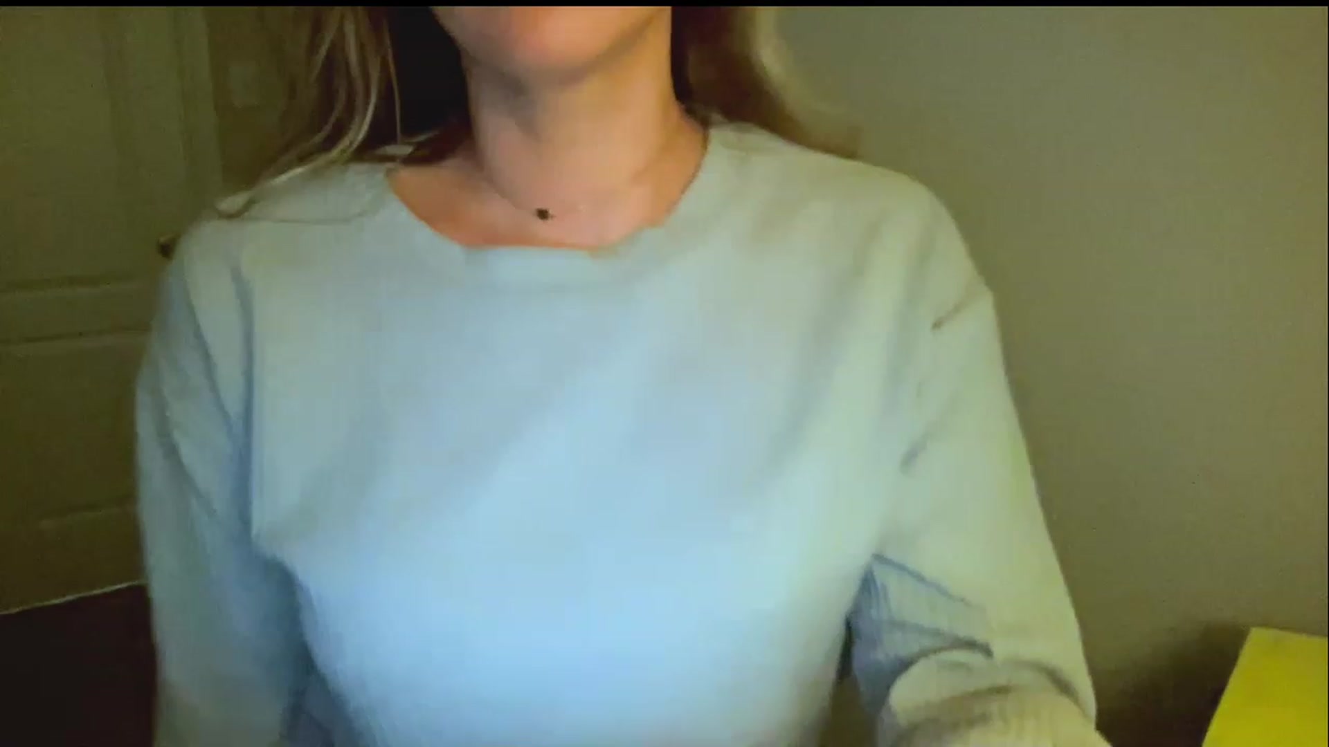 Gallery image thumbnail from Xonakitaxo's myfreecams stream on, 06/11/2023, 11:59 image 14 of 20