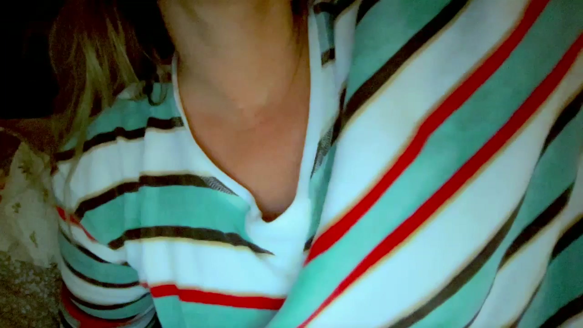 Gallery image thumbnail from Xonakitaxo's myfreecams stream on, 07/02/2023, 08:22 image 7 of 20