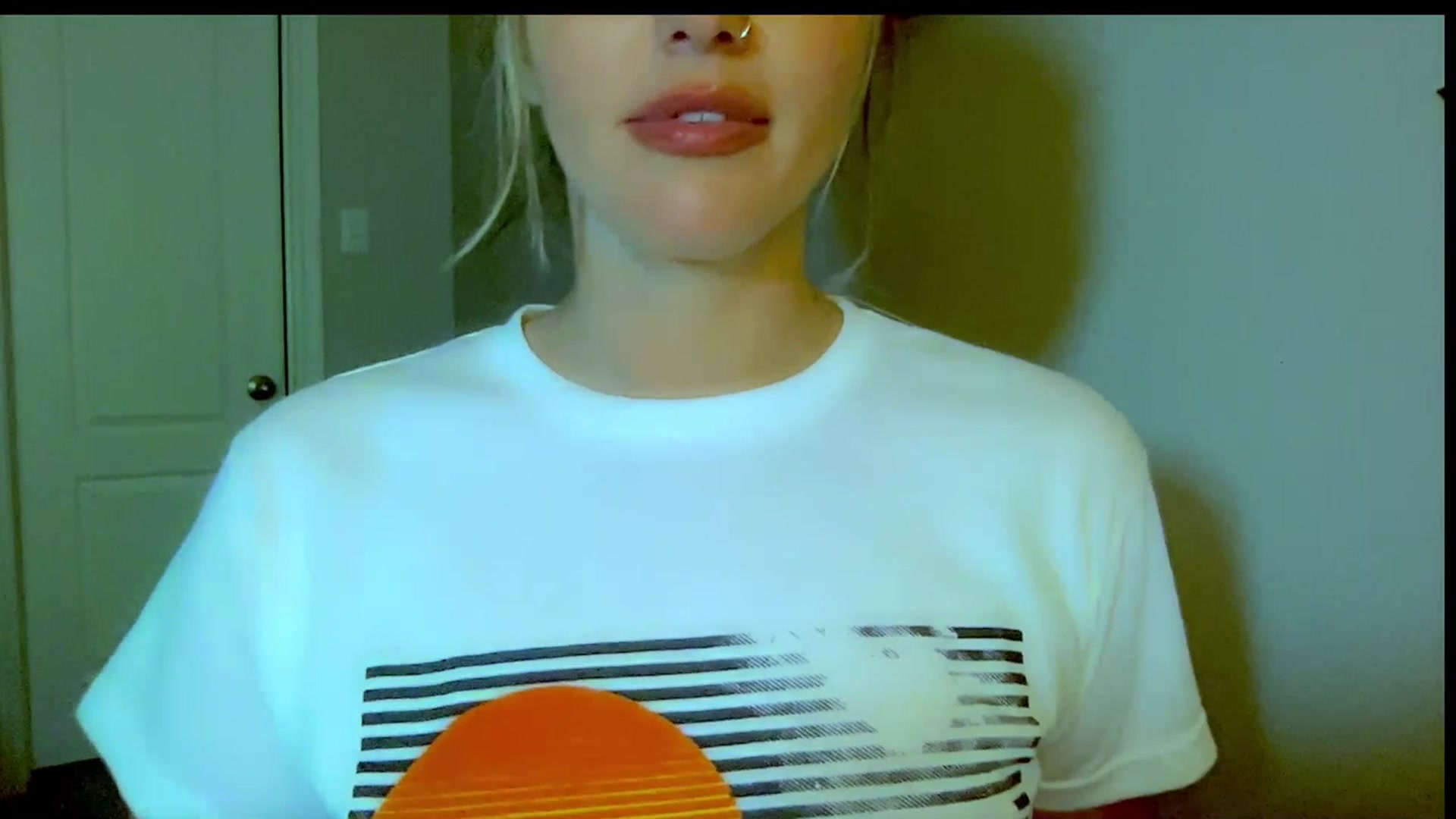 Gallery image thumbnail from Xonakitaxo's myfreecams stream on, 07/21/2023, 06:42 image 10 of 20