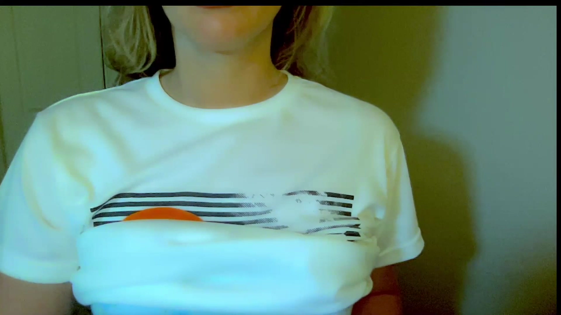 Gallery image thumbnail from Xonakitaxo's myfreecams stream on, 07/21/2023, 06:42 image 20 of 20