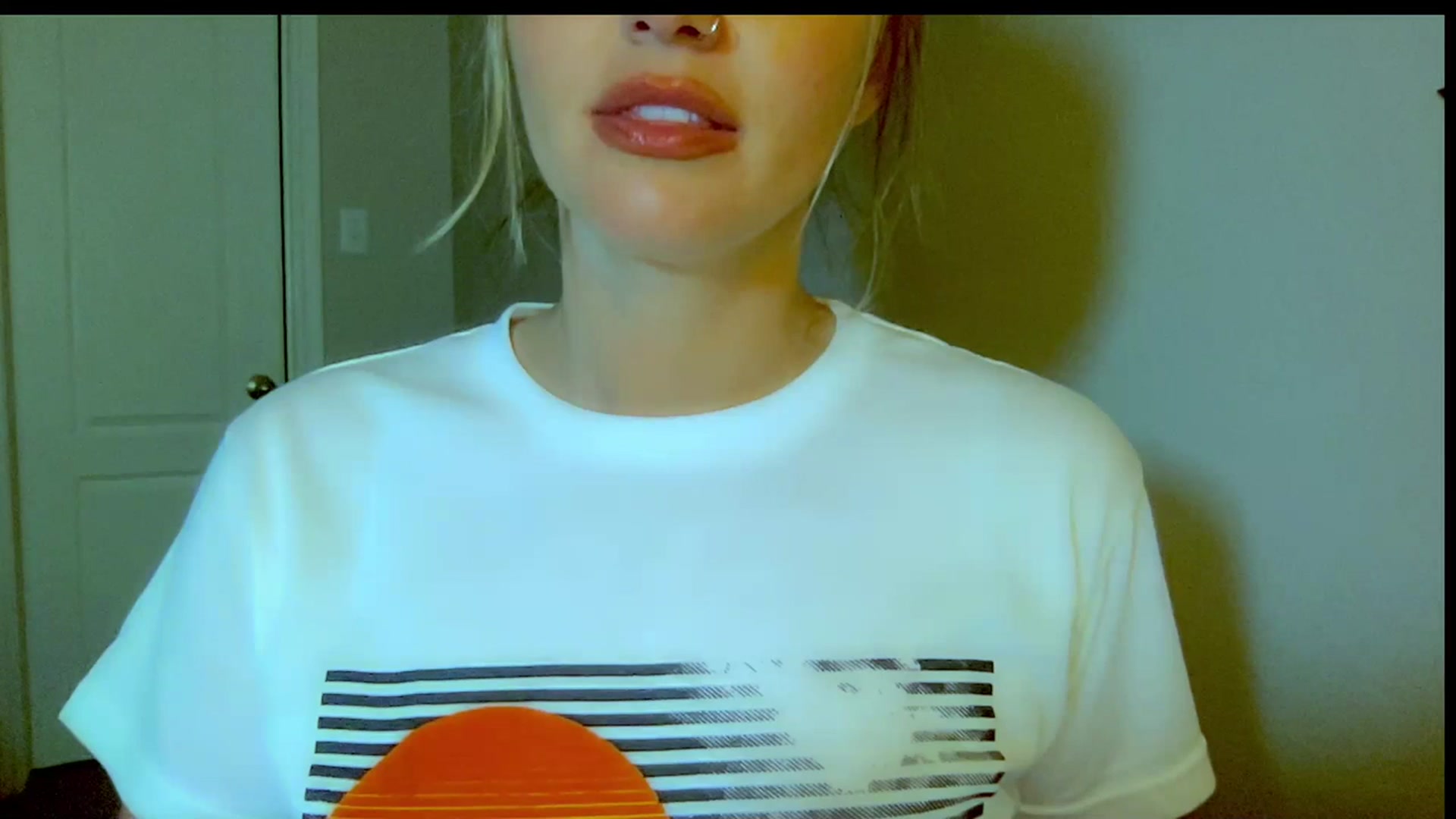 Gallery image thumbnail from Xonakitaxo's myfreecams stream on, 07/21/2023, 06:42 image 12 of 20
