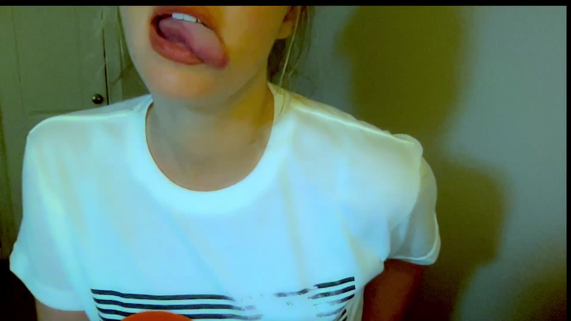 Gallery image thumbnail from Xonakitaxo's myfreecams stream on, 07/21/2023, 06:42 image 16 of 20