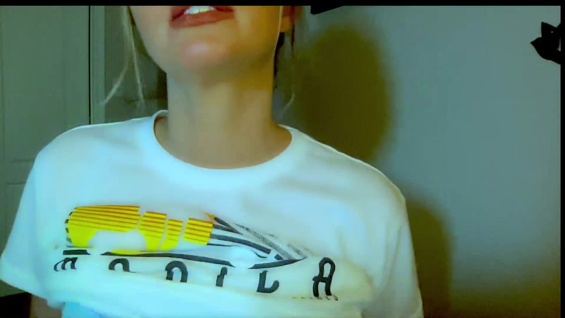 Gallery image thumbnail from Xonakitaxo's myfreecams stream on, 07/21/2023, 06:42 image 9 of 20