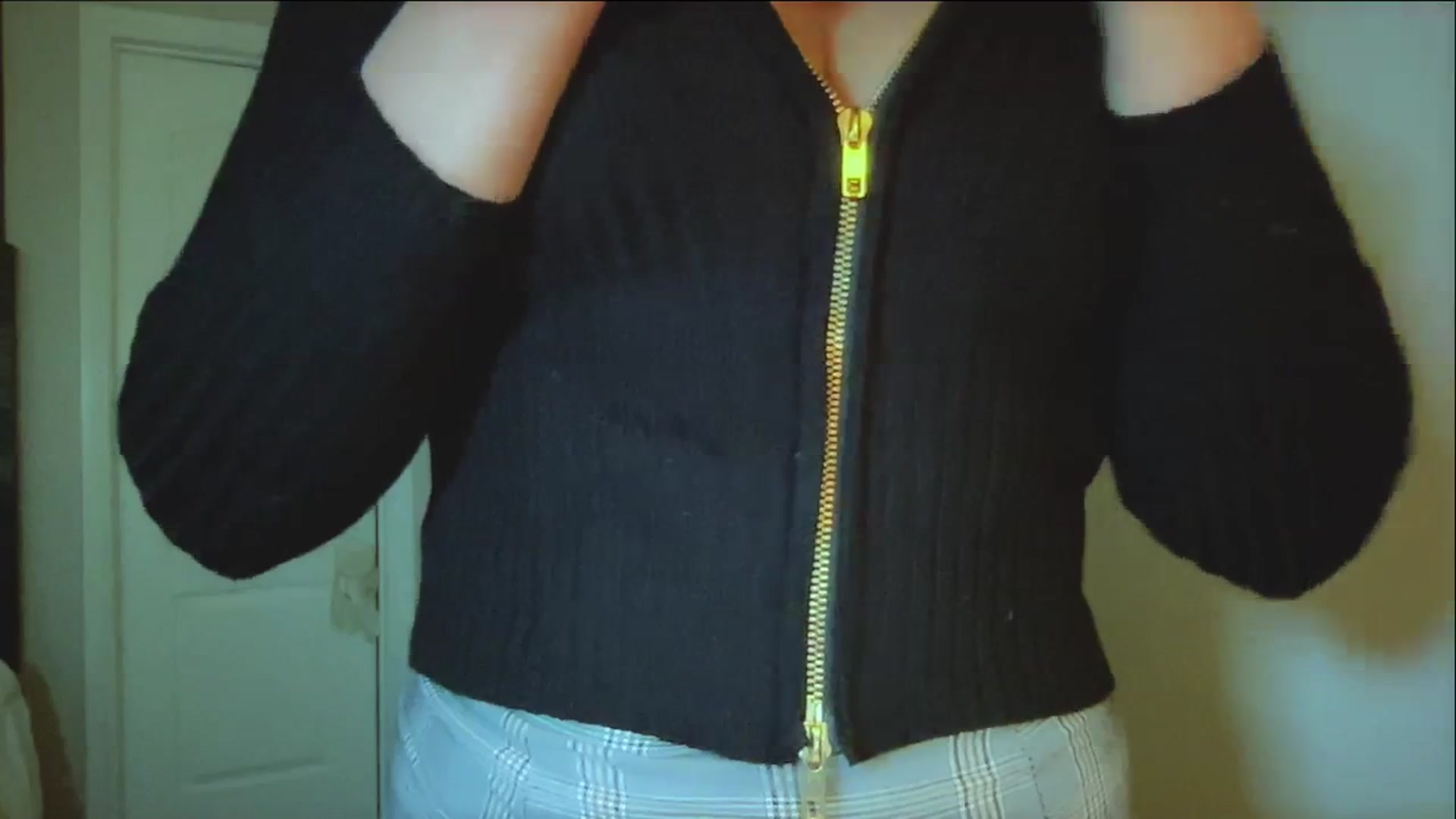 Gallery image thumbnail from Xonakitaxo's myfreecams stream on, 08/25/2023, 06:50 image 18 of 20