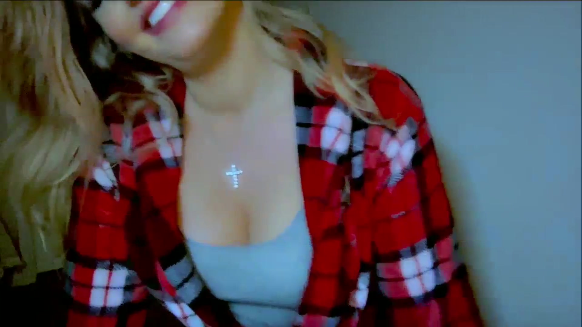 Gallery image thumbnail from Xonakitaxo's myfreecams stream on, 12/05/2023, 04:51 image 19 of 20