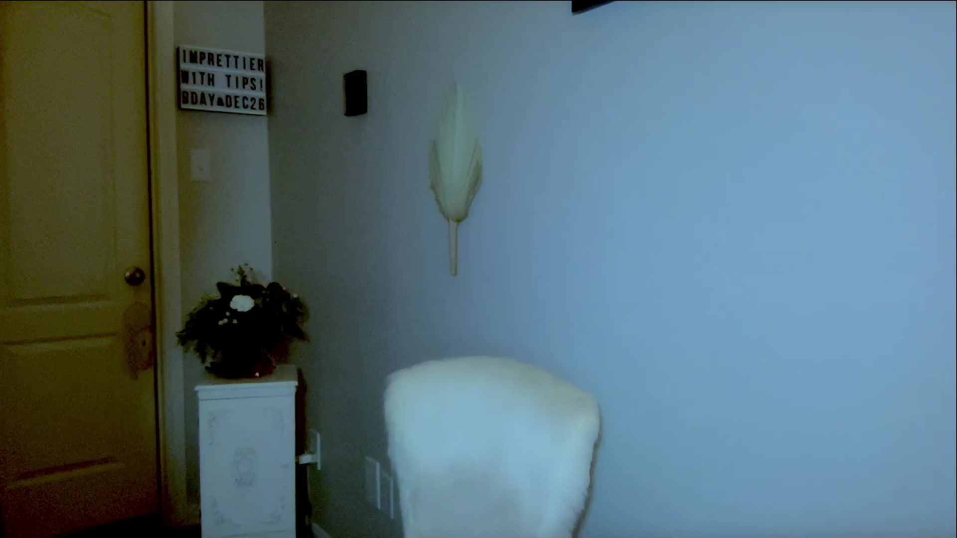 Gallery image thumbnail from Xonakitaxo's myfreecams stream on, 12/10/2023, 06:12 image 9 of 20